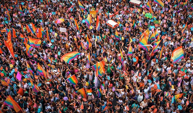 straight gay pride london