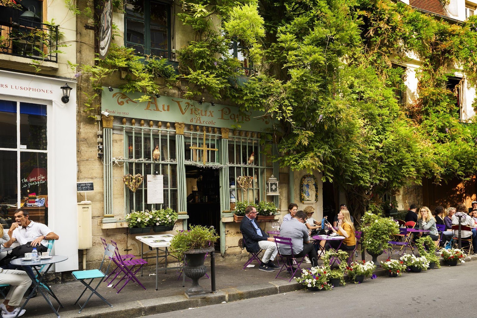48 Hours in Paris