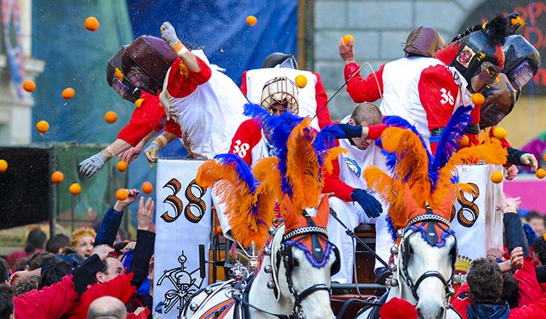 italian festivals orange throwing festival 