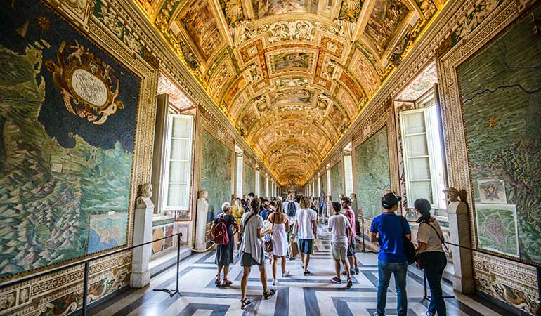 best time to visit vatican
