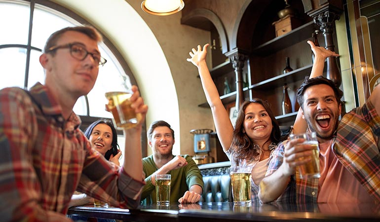 sports bars barcelona to watch football