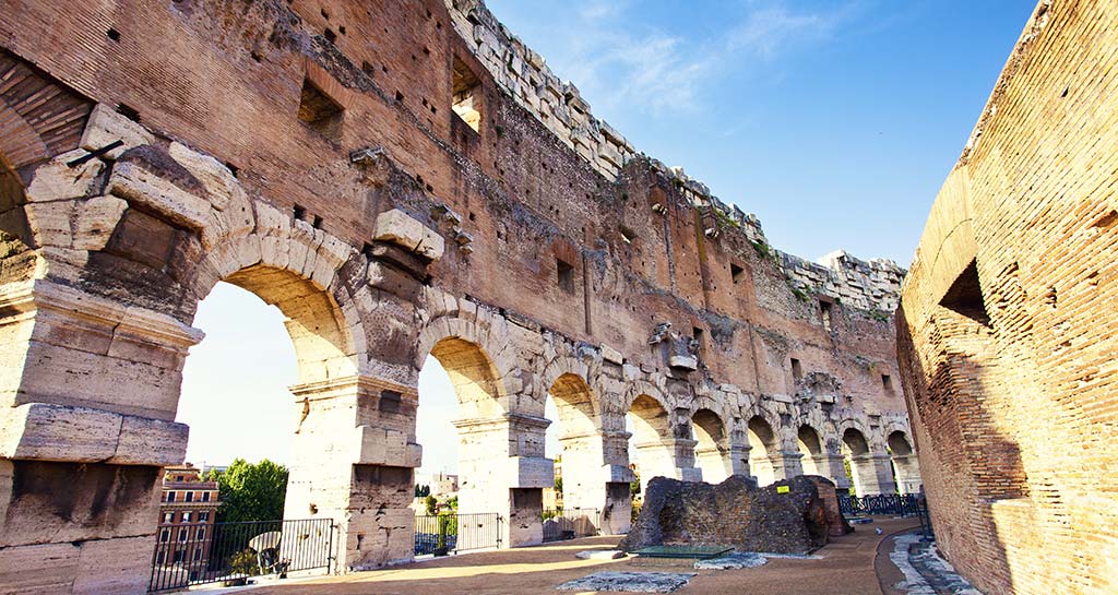 visit colosseum rome