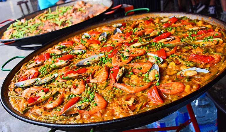 things to know before traveling to barcelona paella 