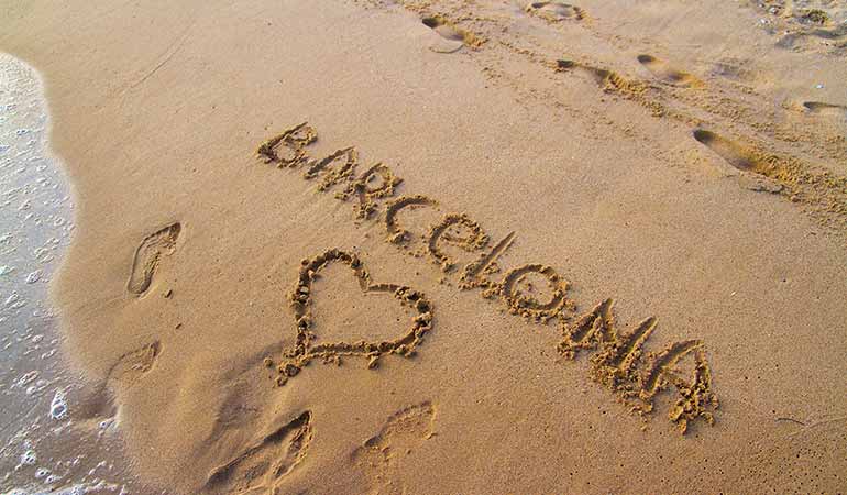 things to know before visiting barcelona Beach