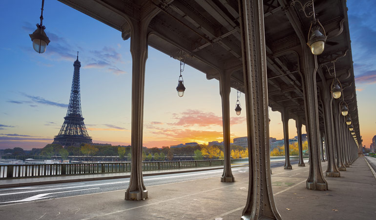 unusual things to do in paris
