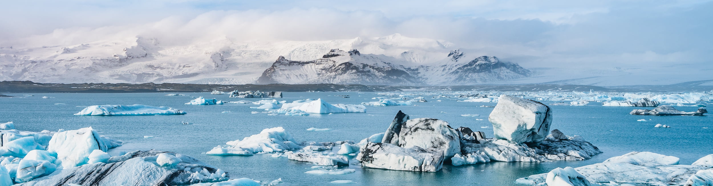 snowy landscape of Jokulsarlon lagoon