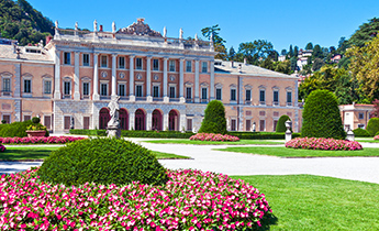 what to do in Como Villas 