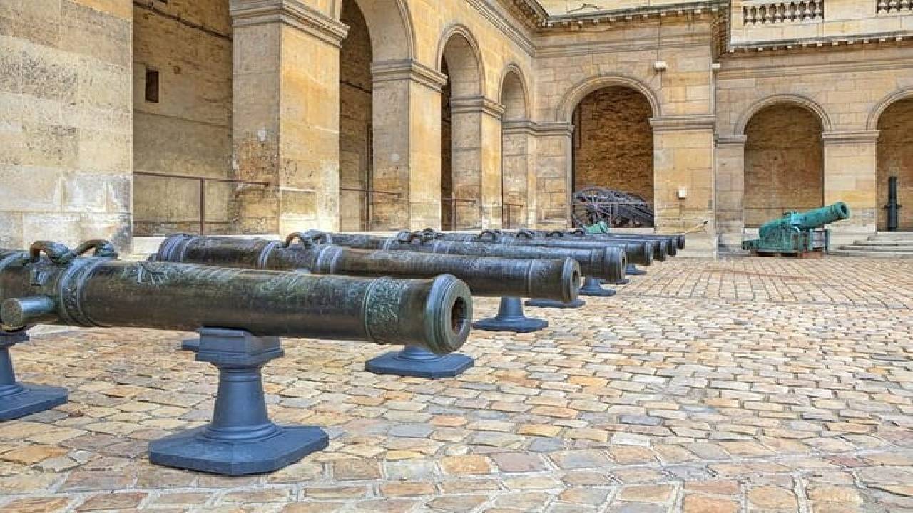 Paris Les Invalides Skip the Line Ticket Army Museum Audio Tour