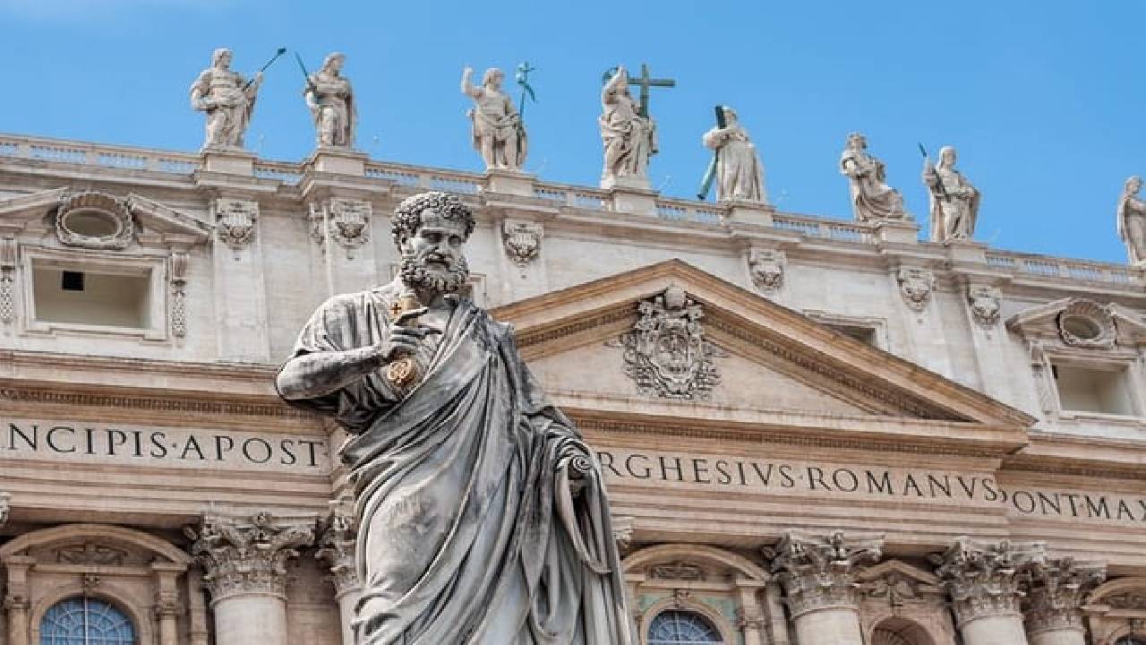 St. Peter's Basilica: Audio Tour on Mobile App + Entrance