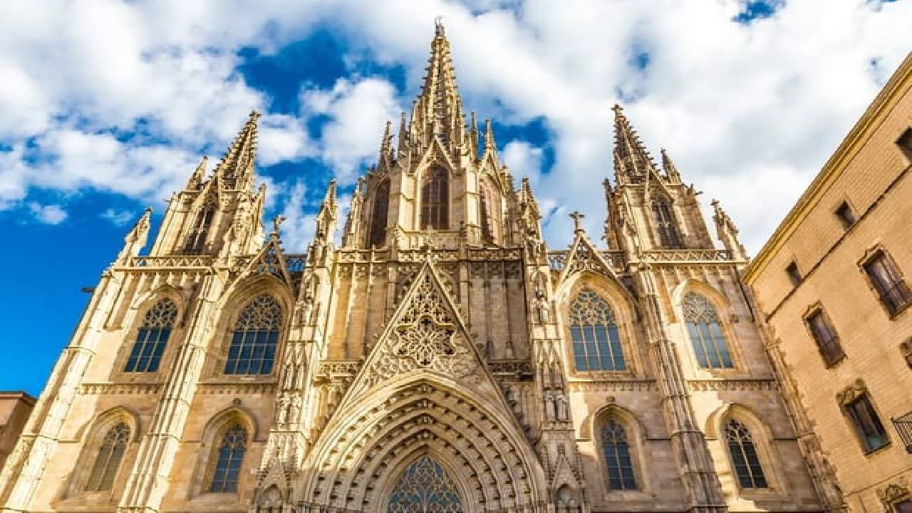 Medieval Barcelona: Self-Guided Audio Tour Through Time and History