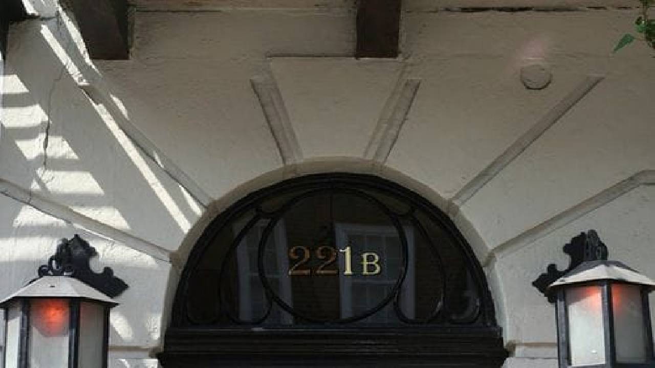 Discovering the London of Sherlock with Walking Audio Tour