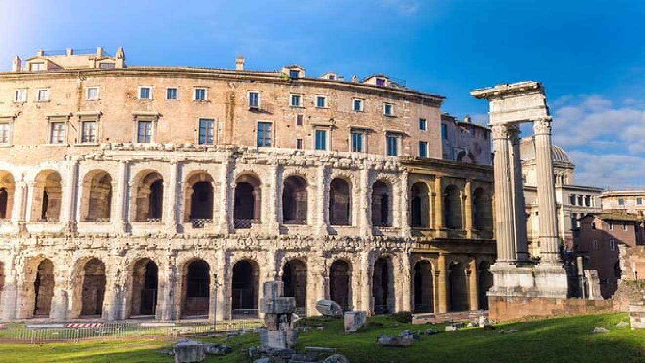 Rome: Private Walking Tour of Highlights & Secret Spots