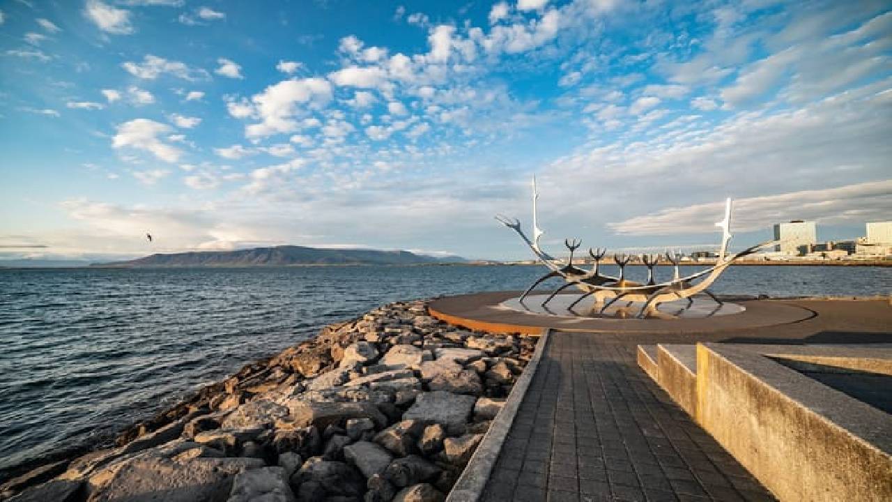 Reykjavik In-App Audio Tour: a Walk Through the World's Northernmost Capital