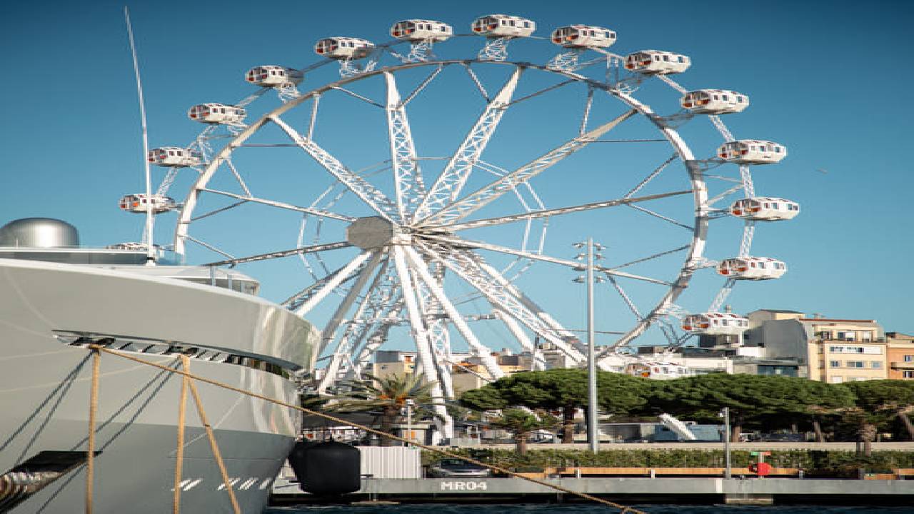 4 hours private luxury catamaran Barcelona (Bali 4.2)