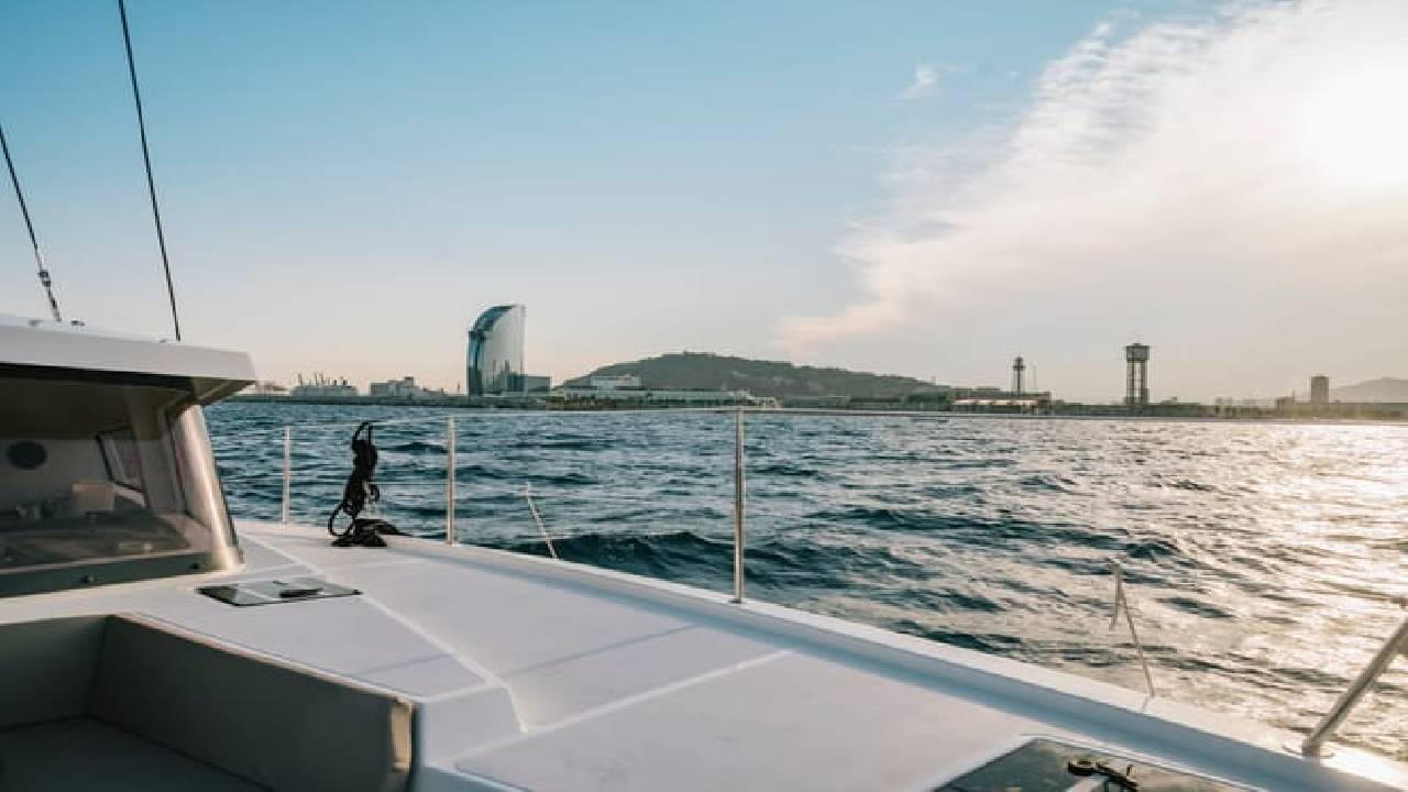 Private catamaran rental (Serena)