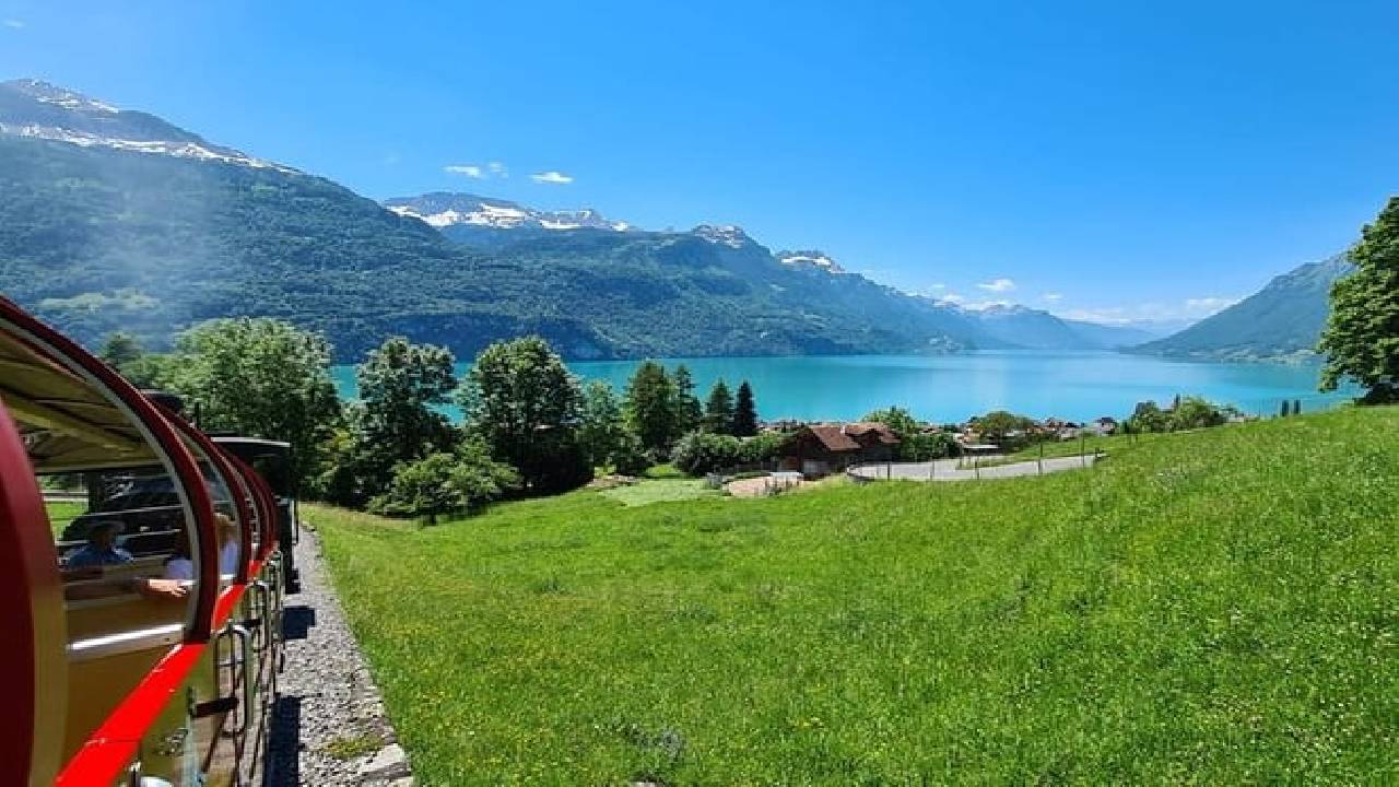 Bernese Alps, Steam Train & Lake Cruise (Private Tour)