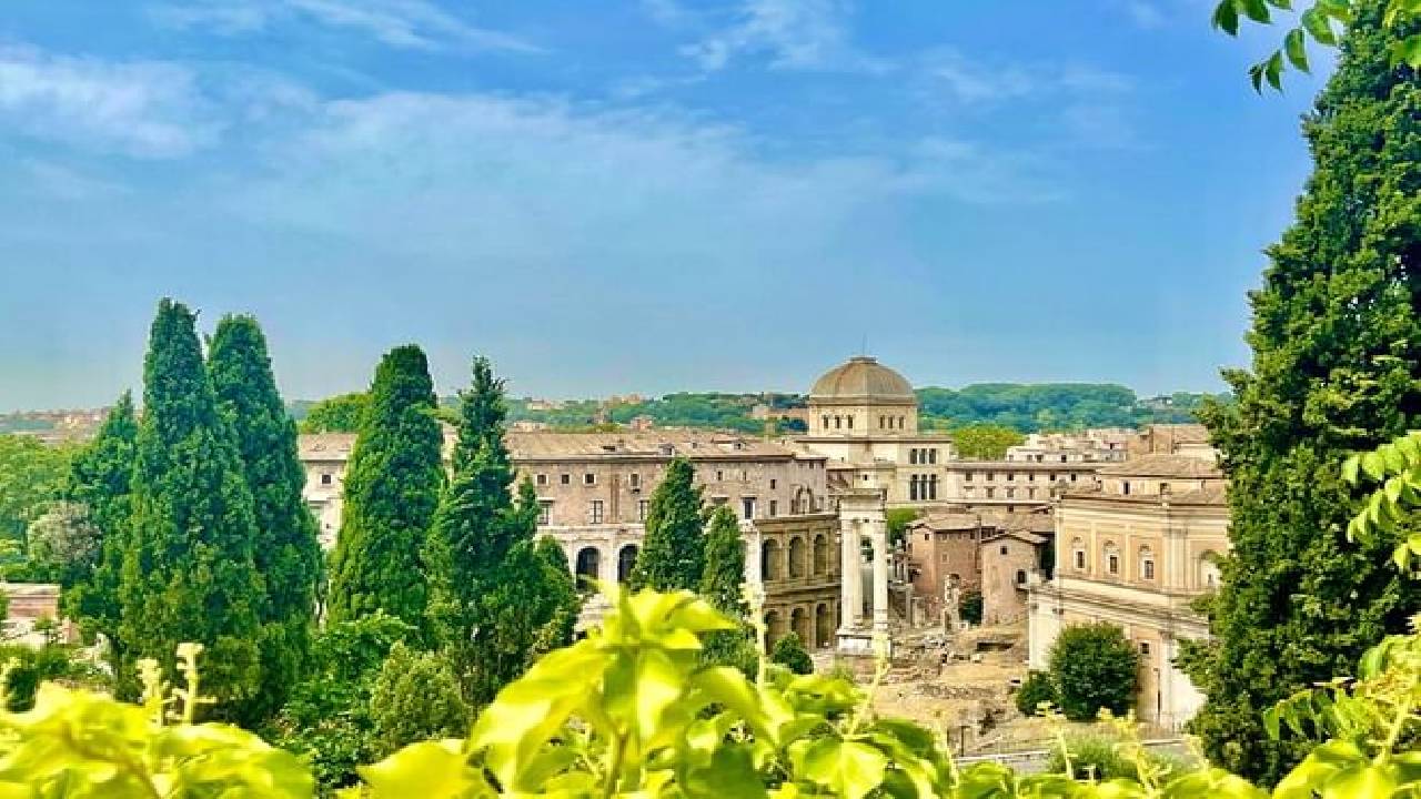 Best of Rome Colosseum, Squares and Fountains Private Walking Guided Tour 