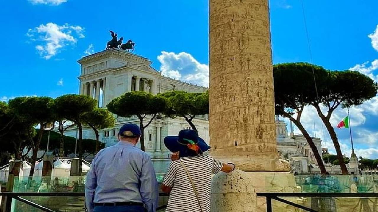 Best of Rome Colosseum, Squares and Fountains Private Walking Guided Tour 
