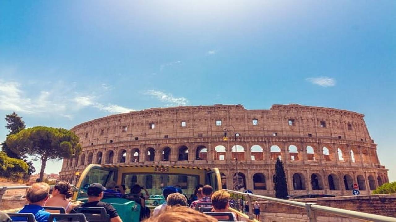 Rome 24-Hour Hop-On Hop-Off Bus + Vatican Museum & Sistine Chapel Tickets