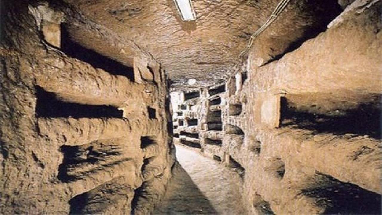 Rome in 2 Days: Colosseum, Vatican Museum, Underground Catacomb Tour