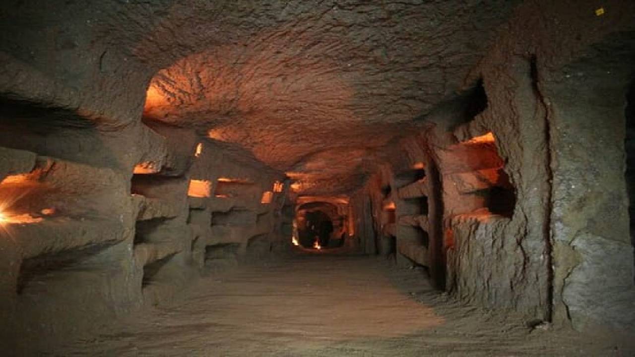 Rome Private Sightseeing and Catacombs Underground Guided Tour with Transfer