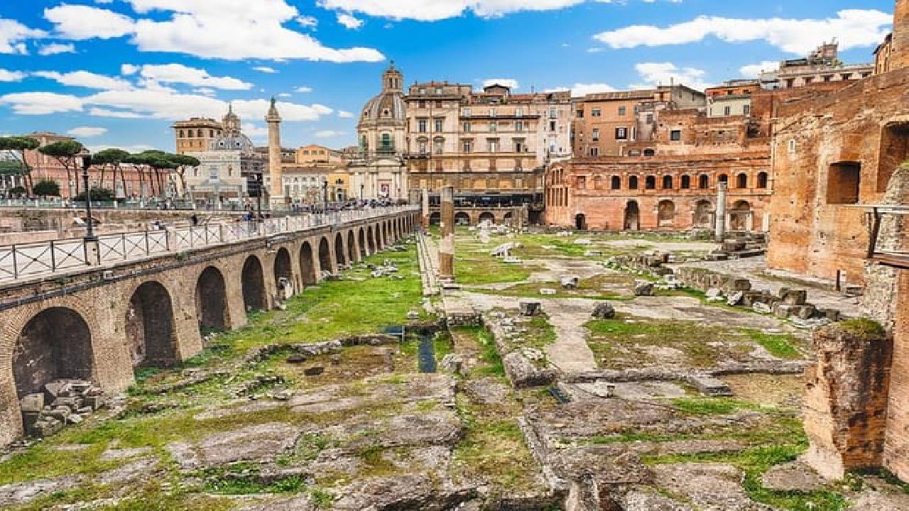 Rome Trajan Markets & Imperial Forum Private Tours Skip the Line