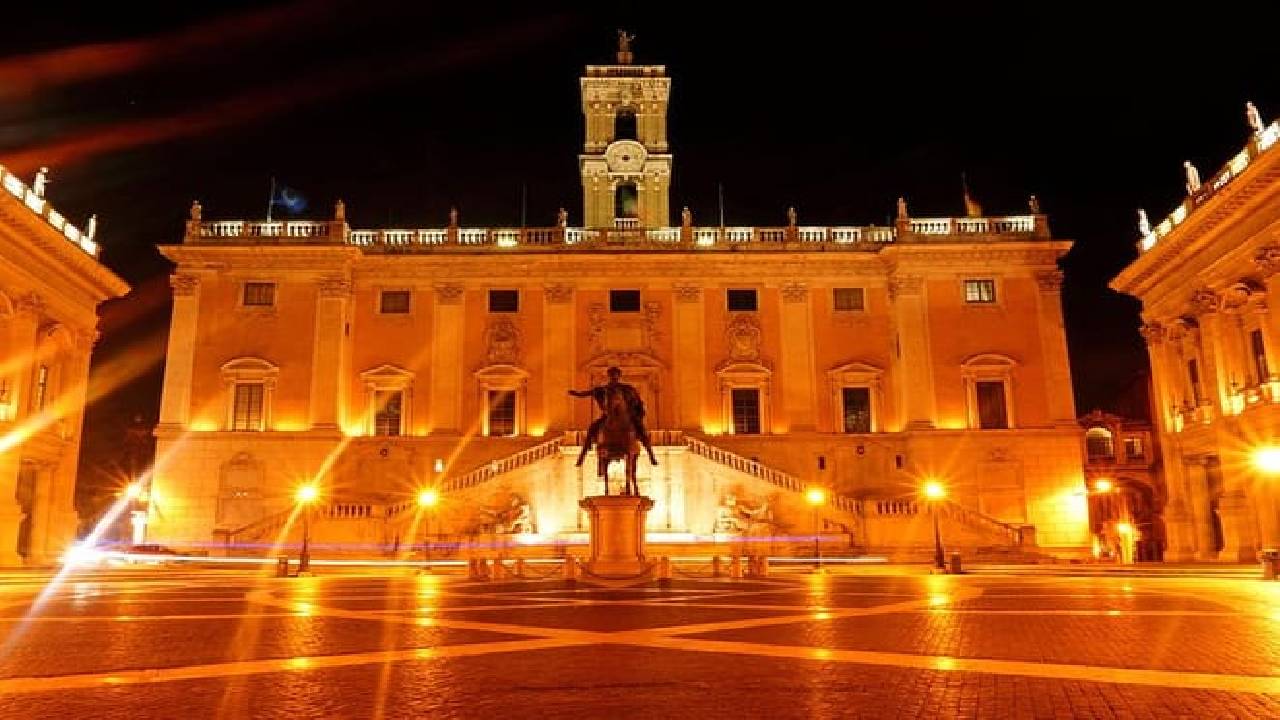 Best of Rome by Night Private Sightseeing Chauffeured Tour | pick up/Drop off 