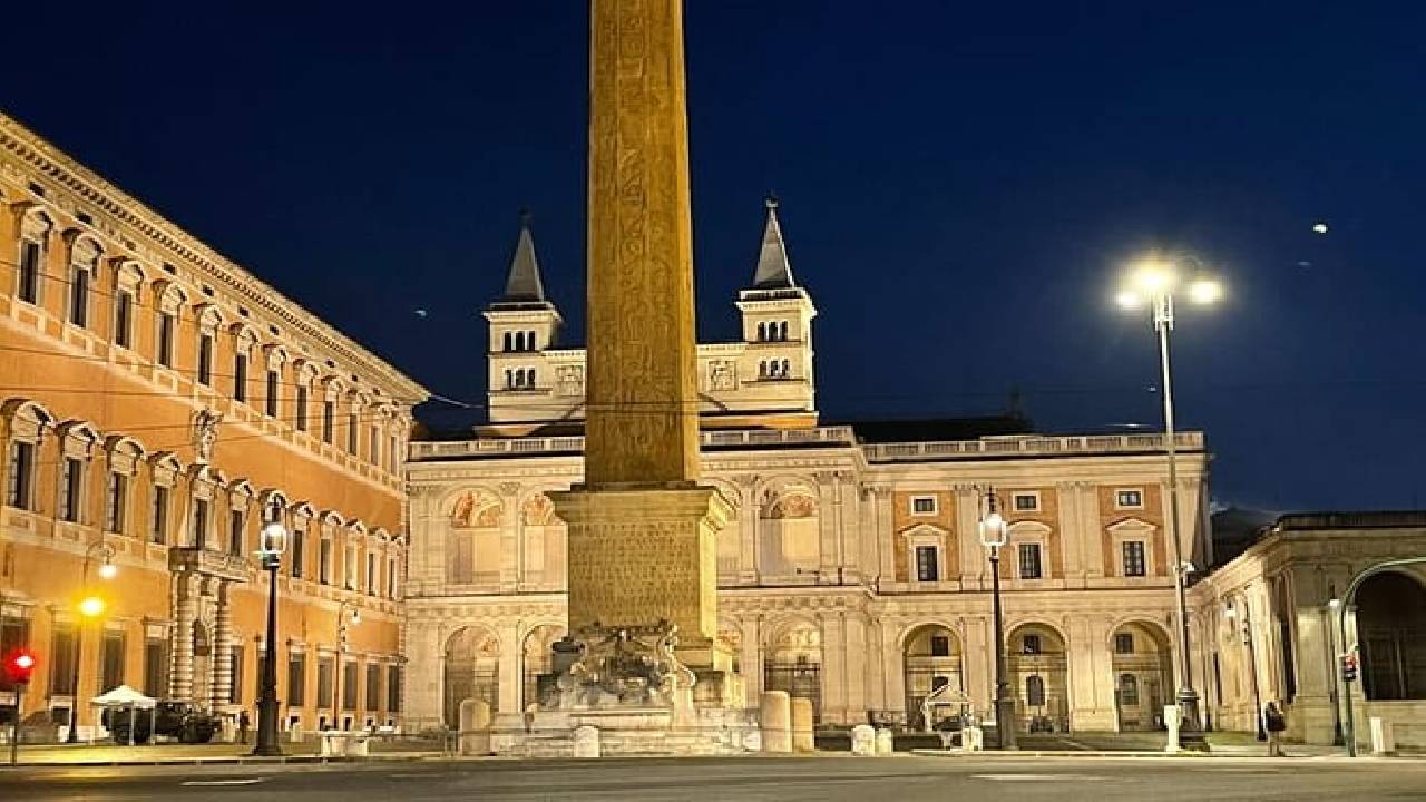Best of Rome by Night Private Sightseeing Chauffeured Tour | pick up/Drop off 