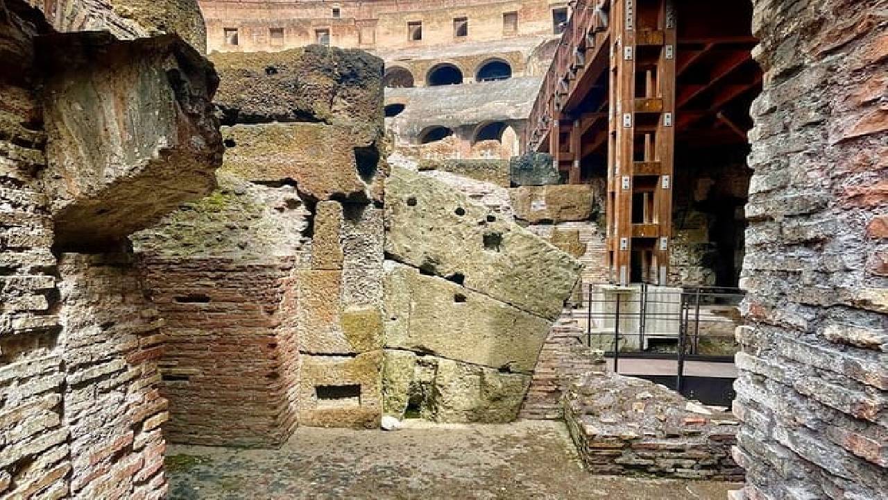 Colosseum, Roman Forum & Palatine Hill Guided Tour of Ancient Rome