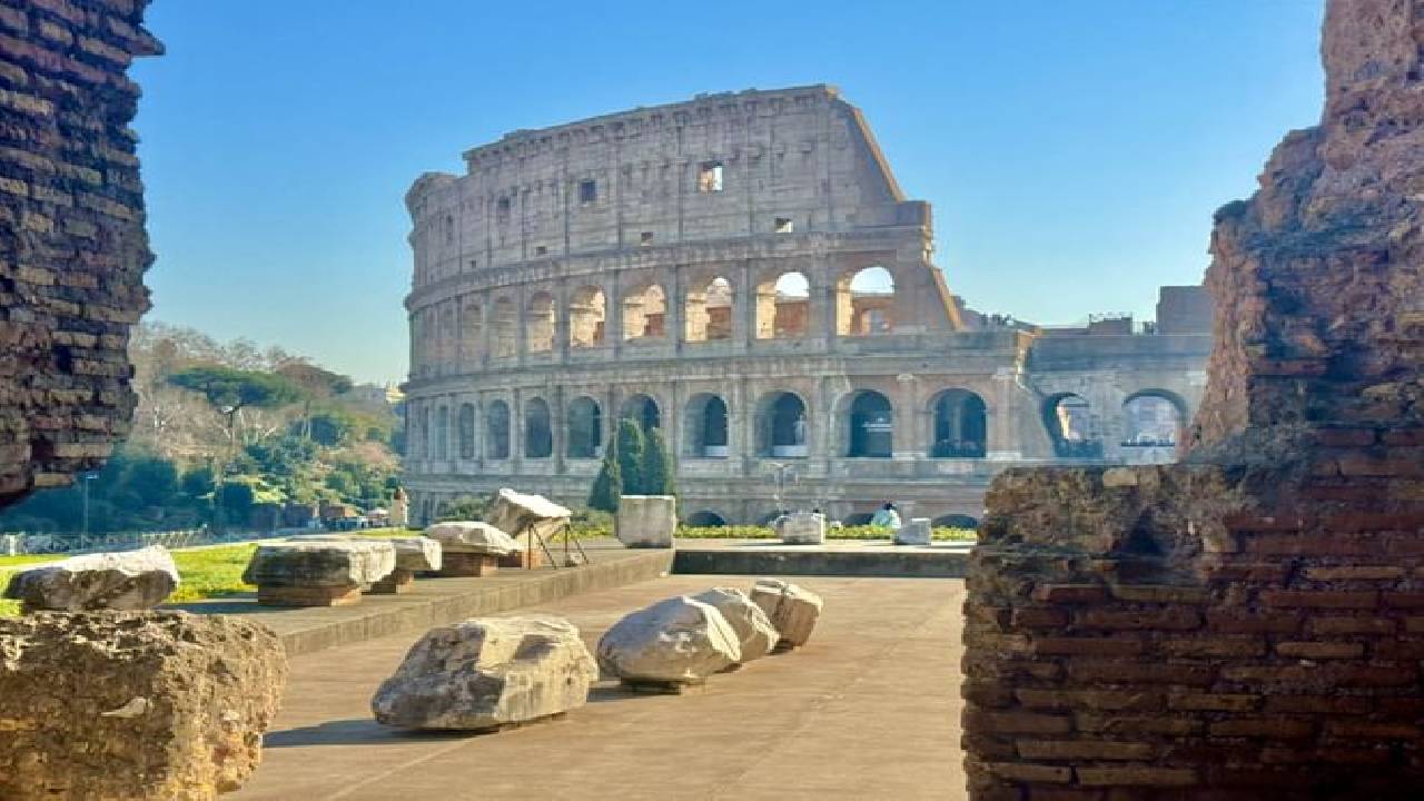 Rome Private Tour: Colosseum, Circus Maximus & Baths of Caracalla
