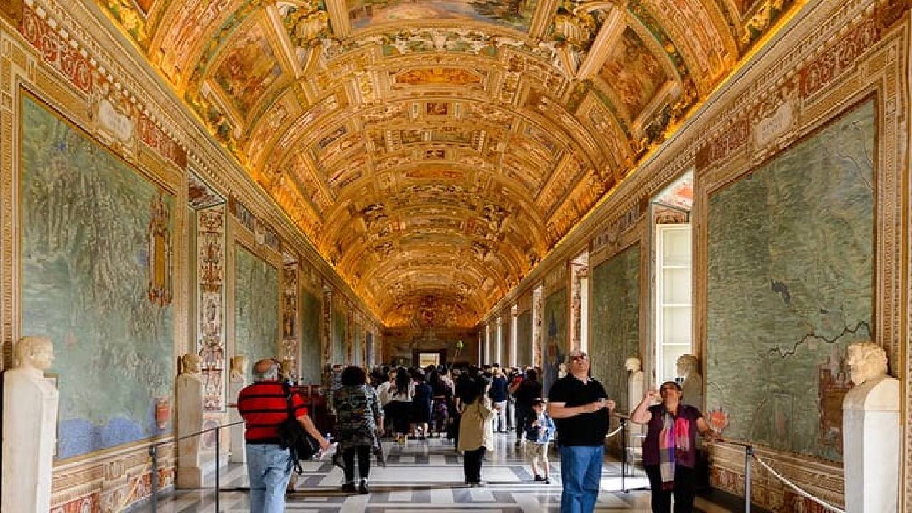 Rome Private VIP Tour Colosseum, Vatican Museum, Sistine Chapel & St. Peter's Basilica