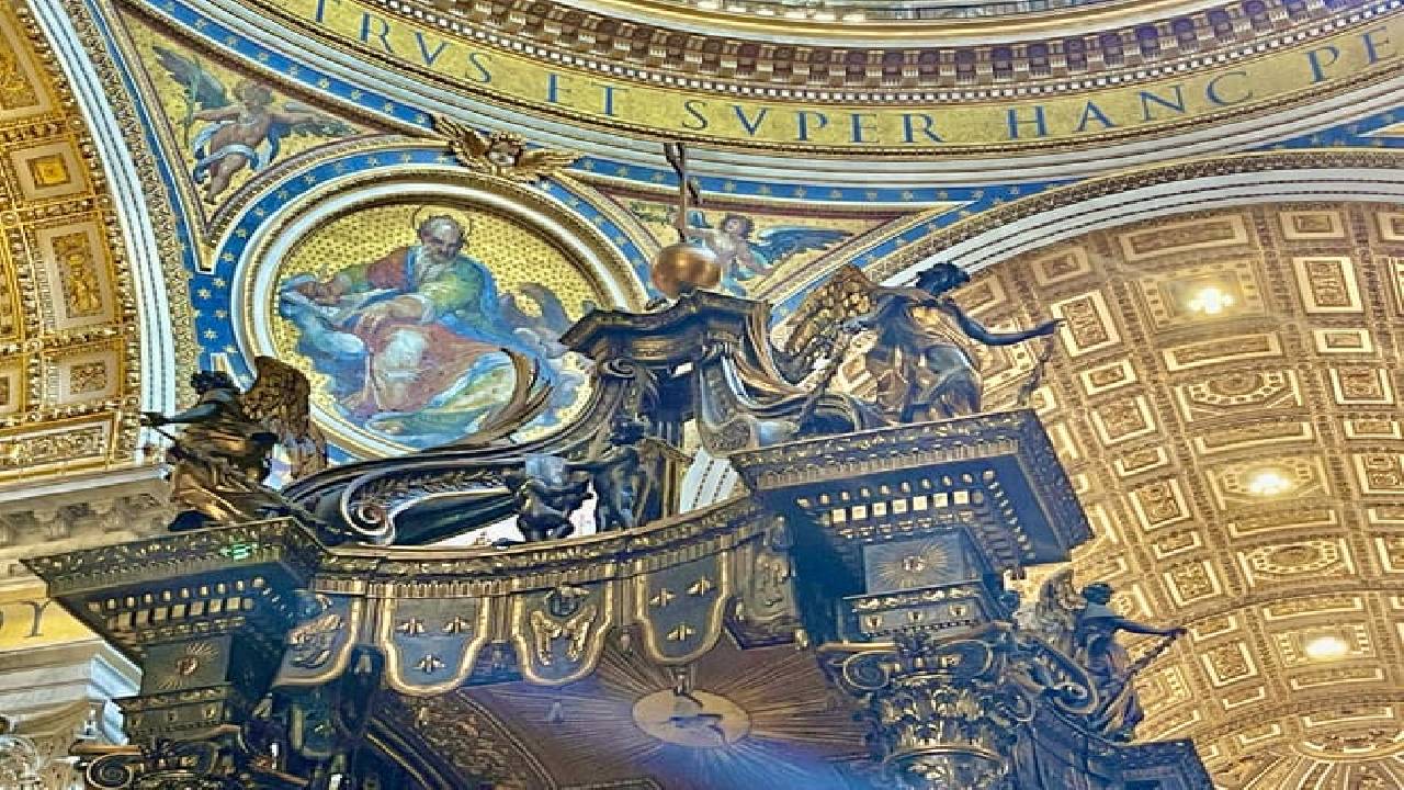 St Peter's Basilica and the Dome with Castel Sant'Angelo Private Tour