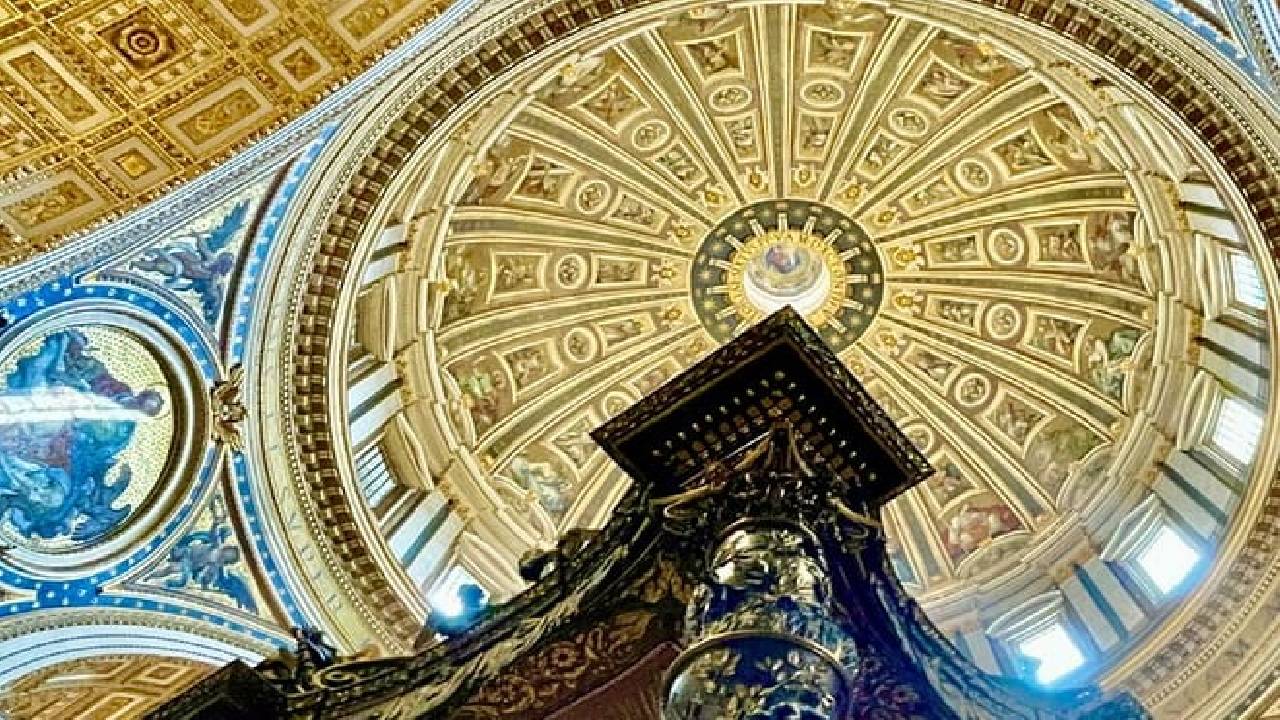St. Peter’s Dome, Basilica & Grottoes Tour with Breakfast on the Roof
