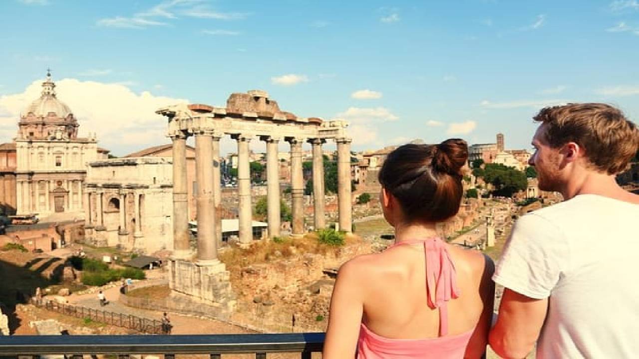 Rome Colosseum Arena and Roman Forum Exclusive Private Tour