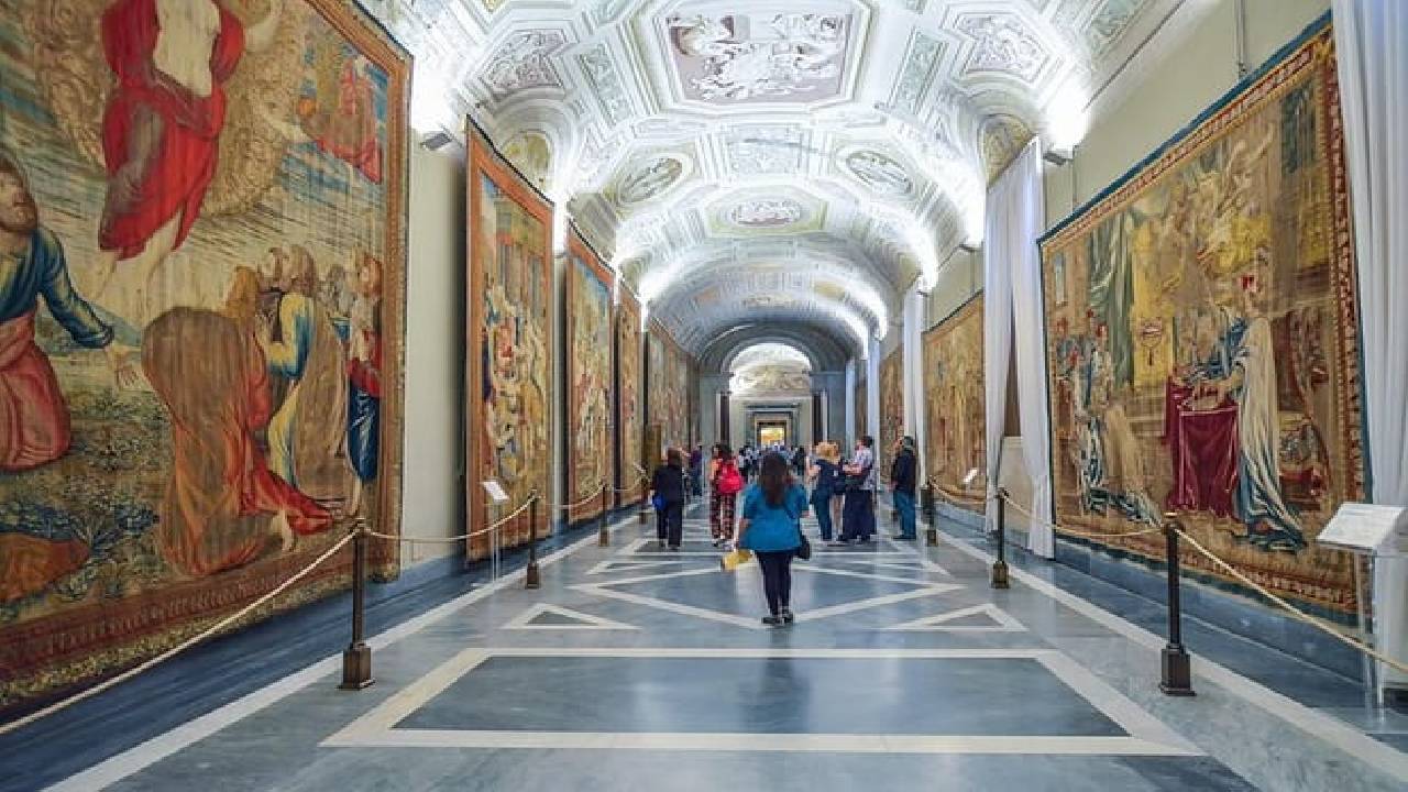 Vatican Museums, Sistine Chapel Group Tour
