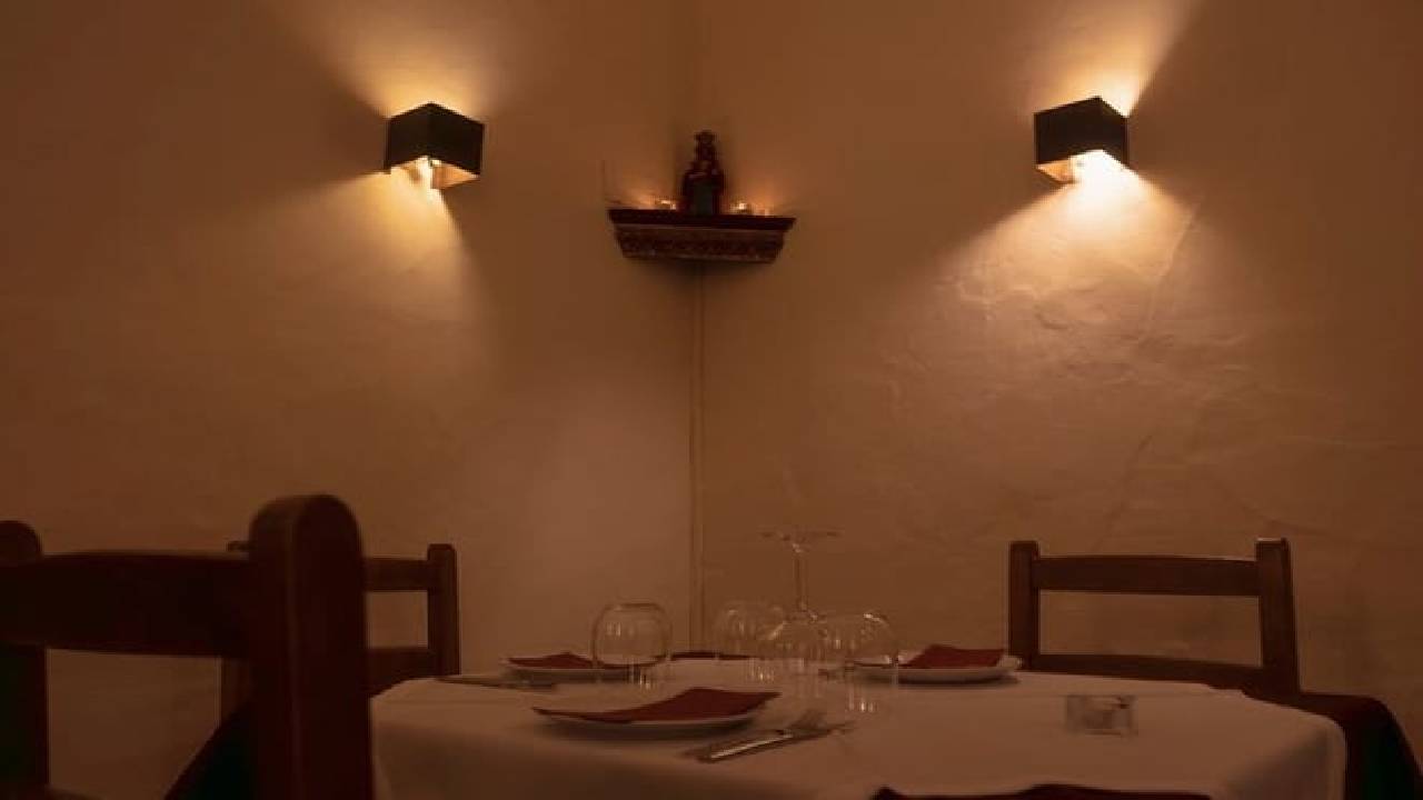 Lisbon: Dinner with Rising Stars of Fado