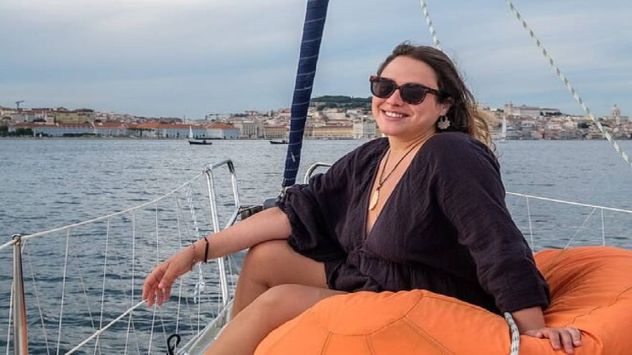 Discover Lisbon: Sunset Tagus River Sailing Tour