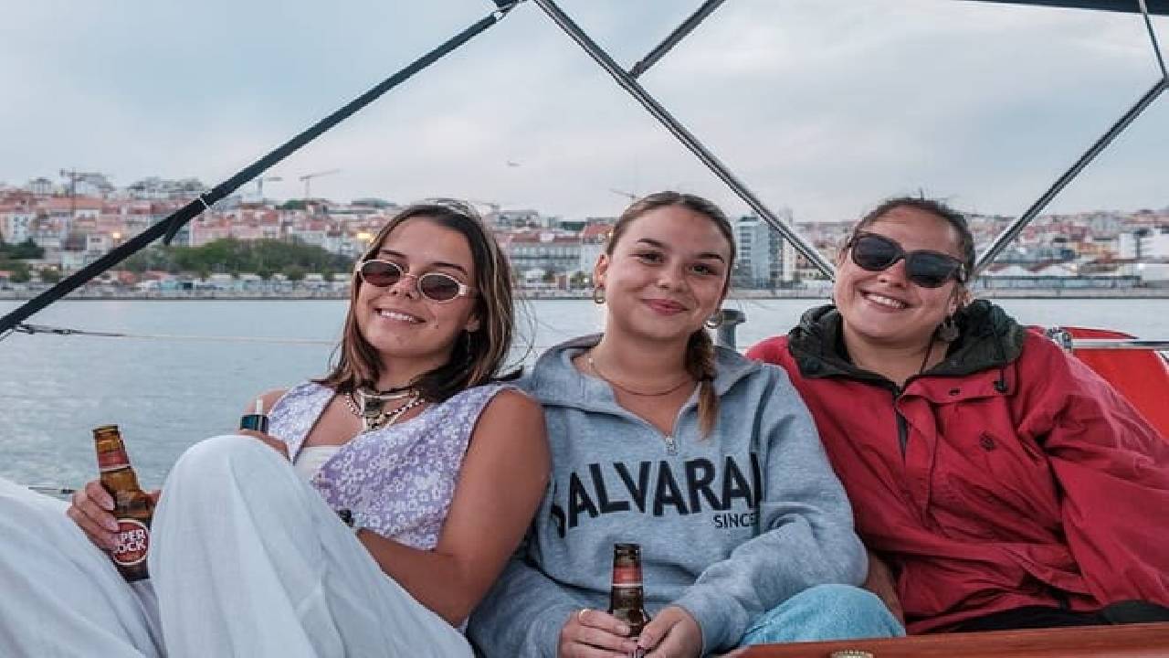 Discover Lisbon: Tagus River Sailing Tour