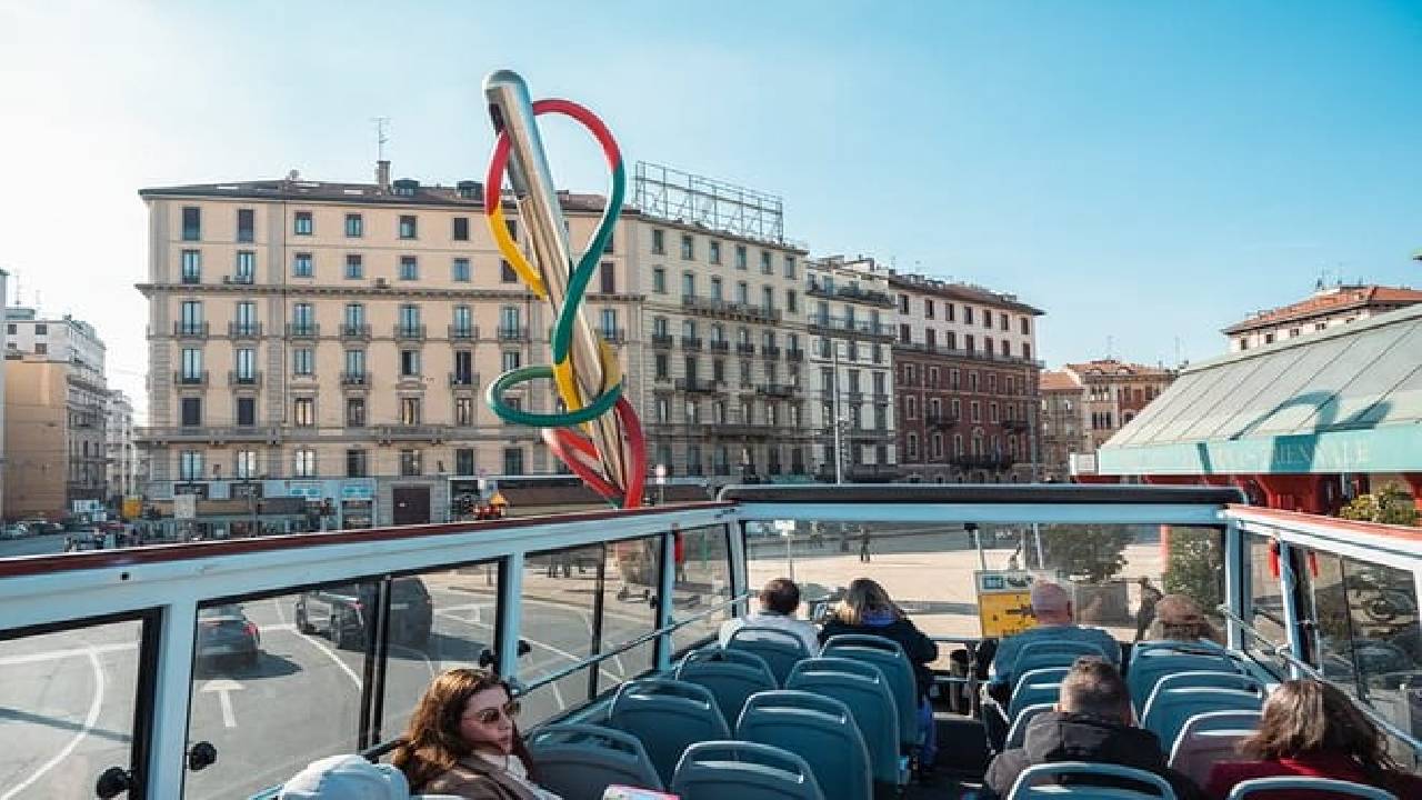 Milan: Skip-the-Line Duomo & La Scala Museum Guided Tour