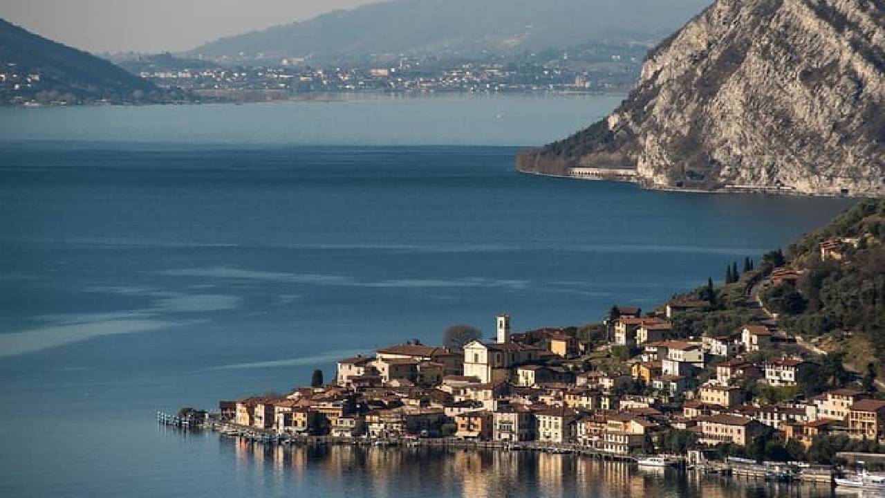 VIP Experience to Lake Iseo and Franciacorta Wine Tasting