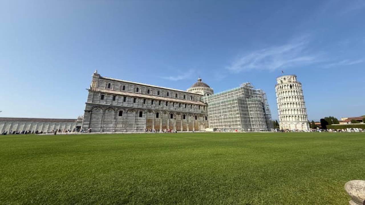 Best of Tuscany Experience: Pisa, Siena, San Gimignano & Wine