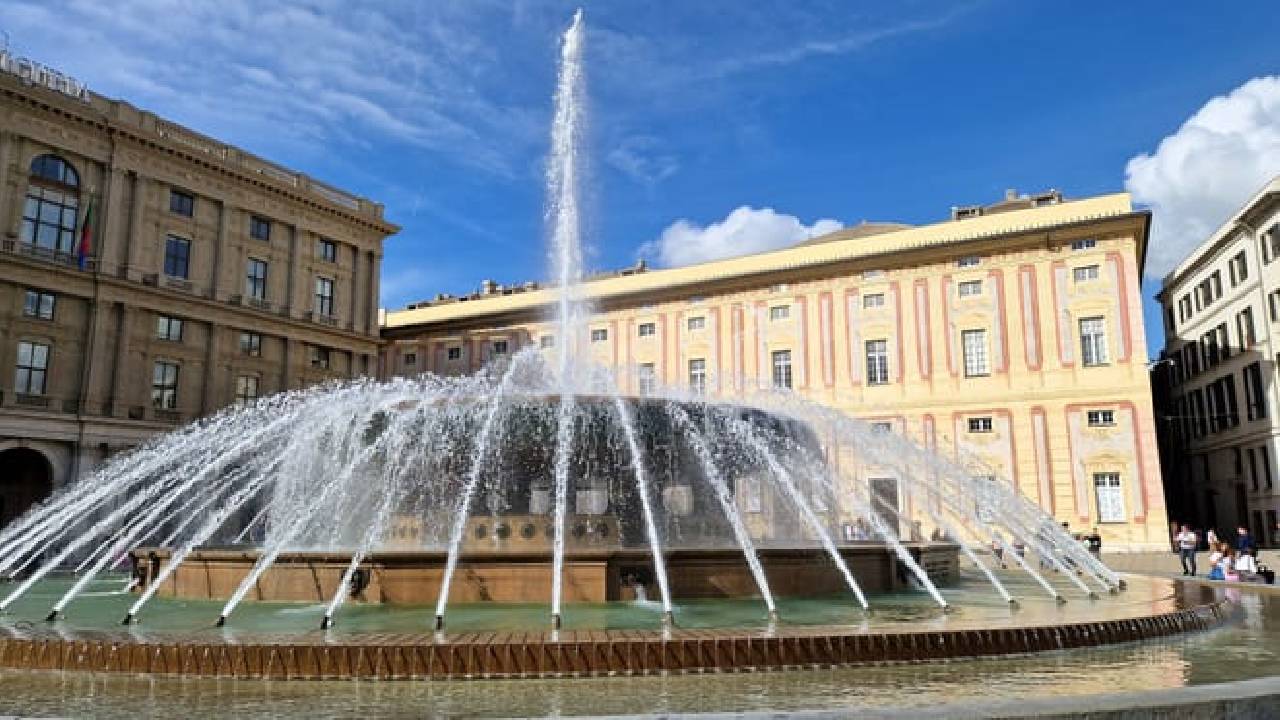 From Milan: Best of Genoa with Private Cruise to Portofino