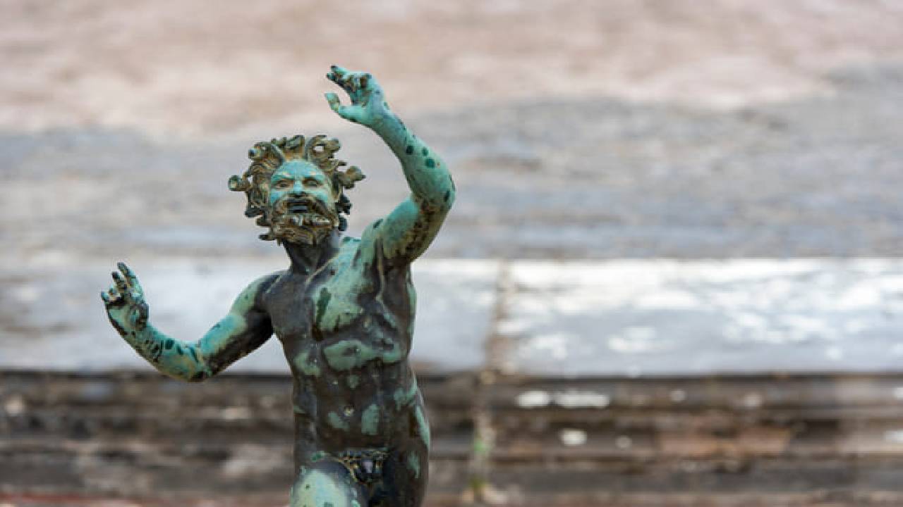 From Naples: Pompeii Shore Excursion for Cruisers with Guide