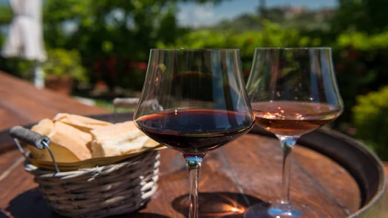 From Siena: Best of Tuscany Wines & Lunch in Montepulciano