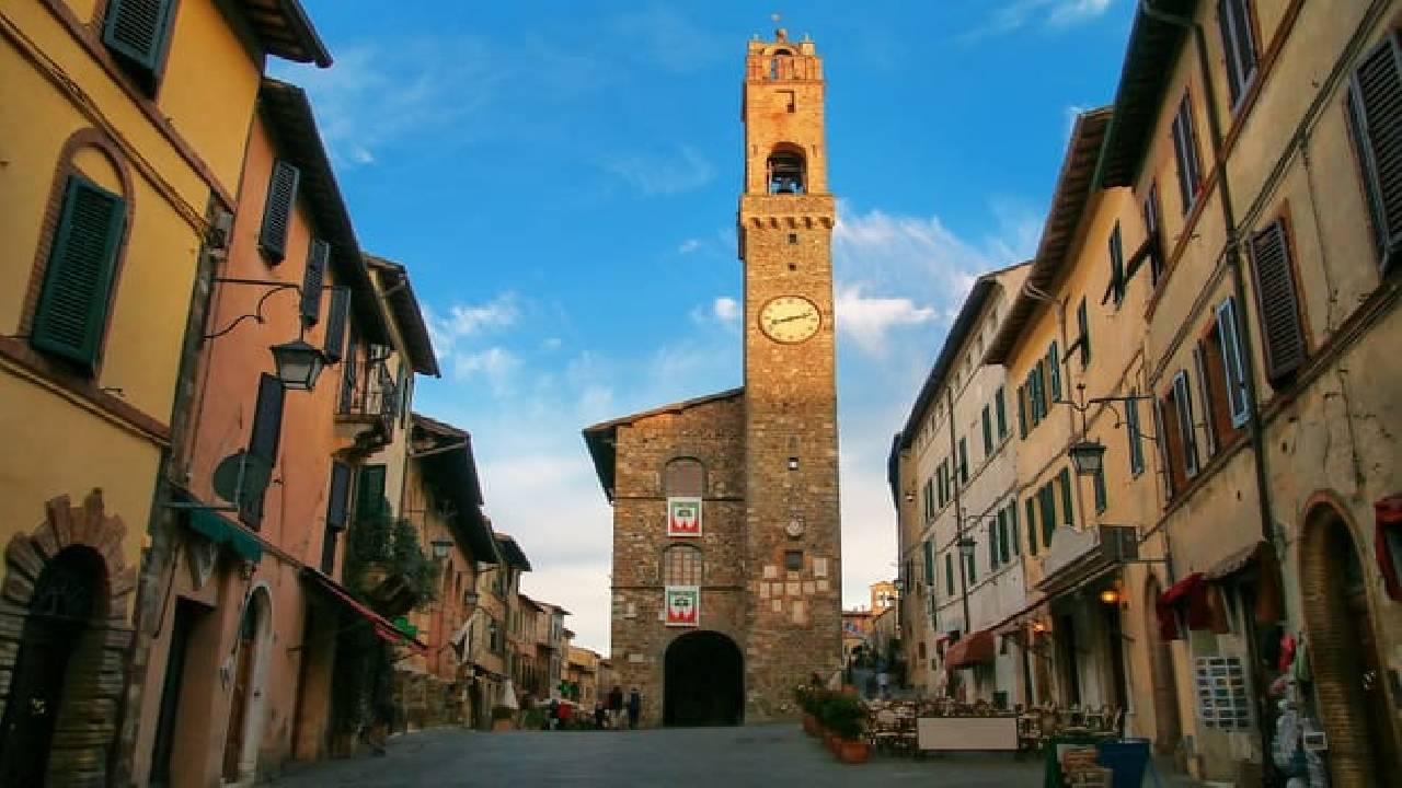 From Siena: Best of Tuscany Wines & Lunch in Montepulciano