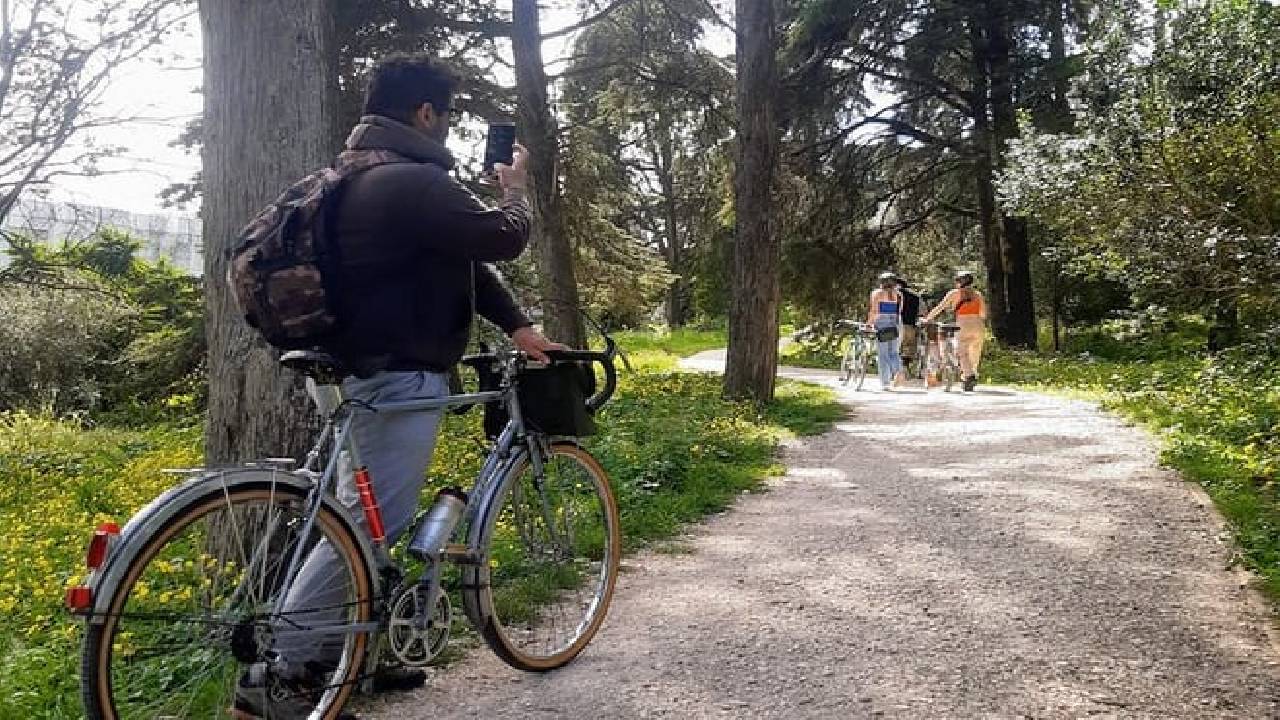 Monsanto Vintage Bike Tour