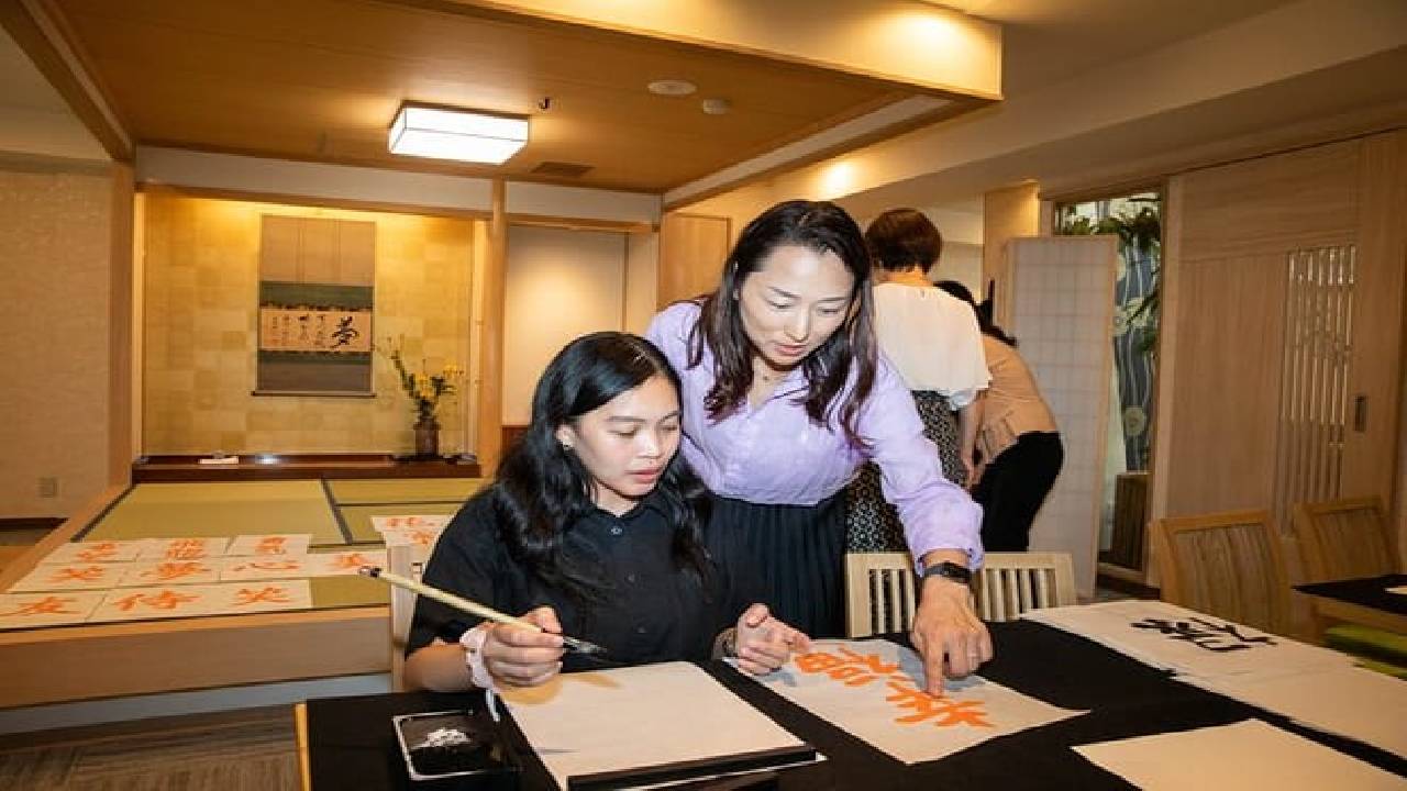 Asakusa Calligraphy Workshop Craft Your Own Art in Tokyo