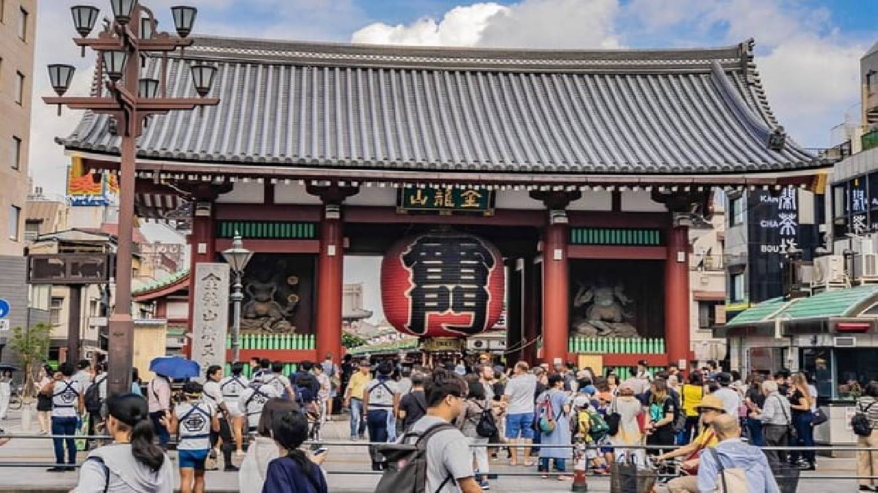 Asakusa Senso-ji Temple and Old Tokyo Walking Tour