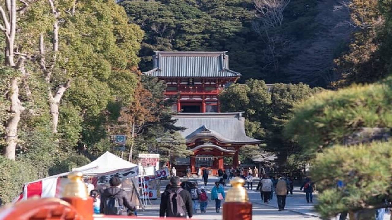 Kamakura Walking Tour - The City of Shogun