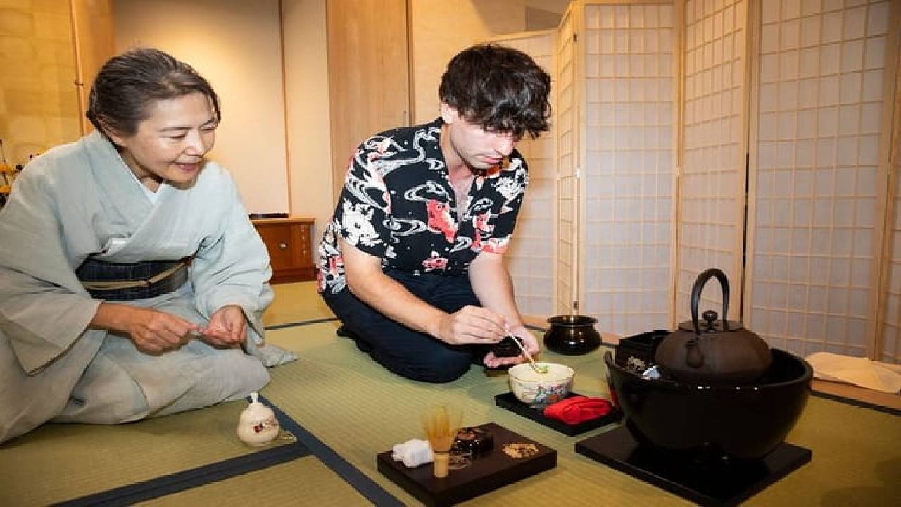 Tokyo Asakusa Tea Ceremony Experience